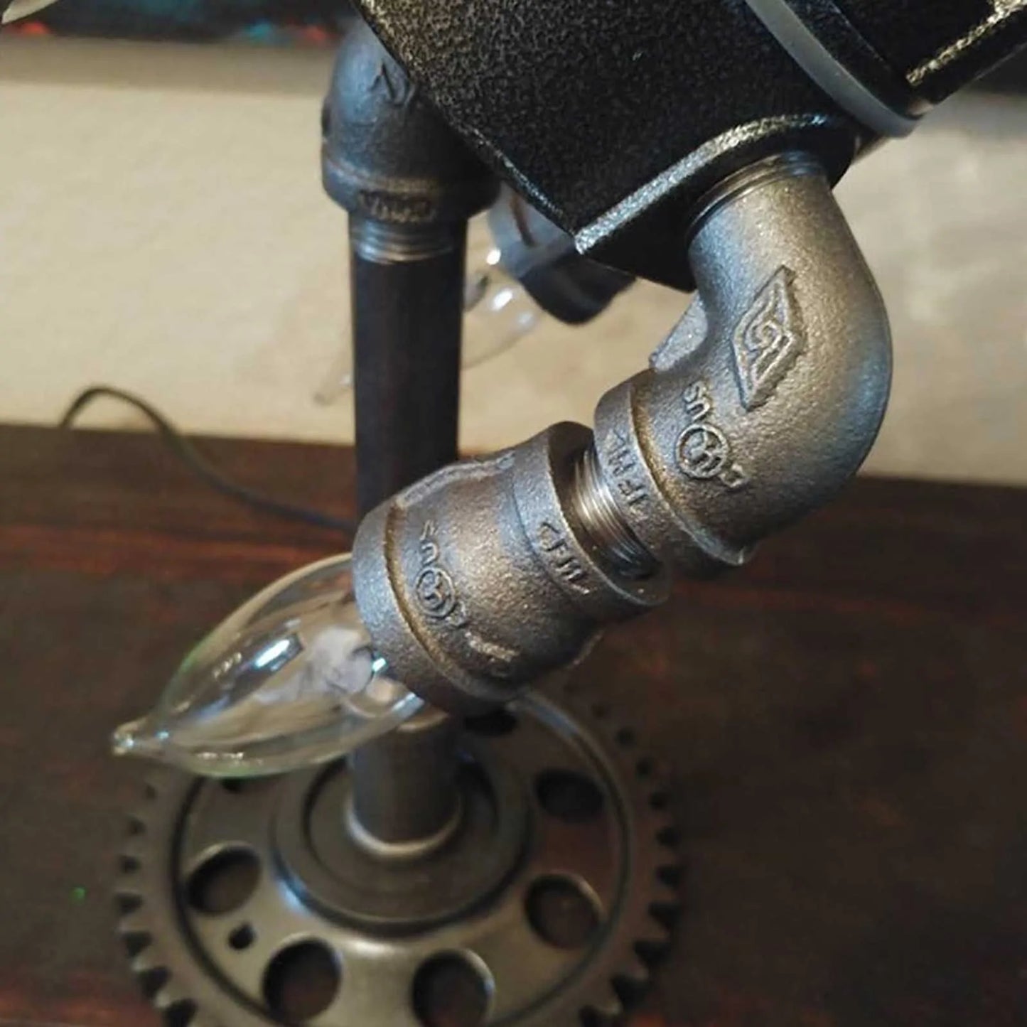 Steampunk Rocket Ship Lamp – Vintage Futuristic Desk Light with Edison Bulb