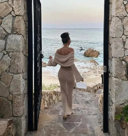 أناقة الصيف: فستان ماكسي شفاف محبوك بأكمام طويلة للنساء