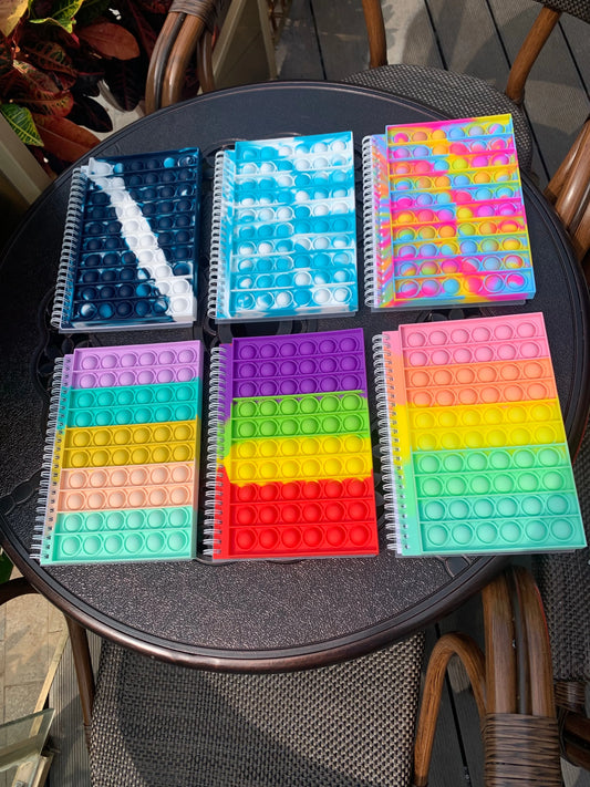 حقيبة أقلام ودفتر ملاحظات من Pop Its Push Bubble Fidget Toys