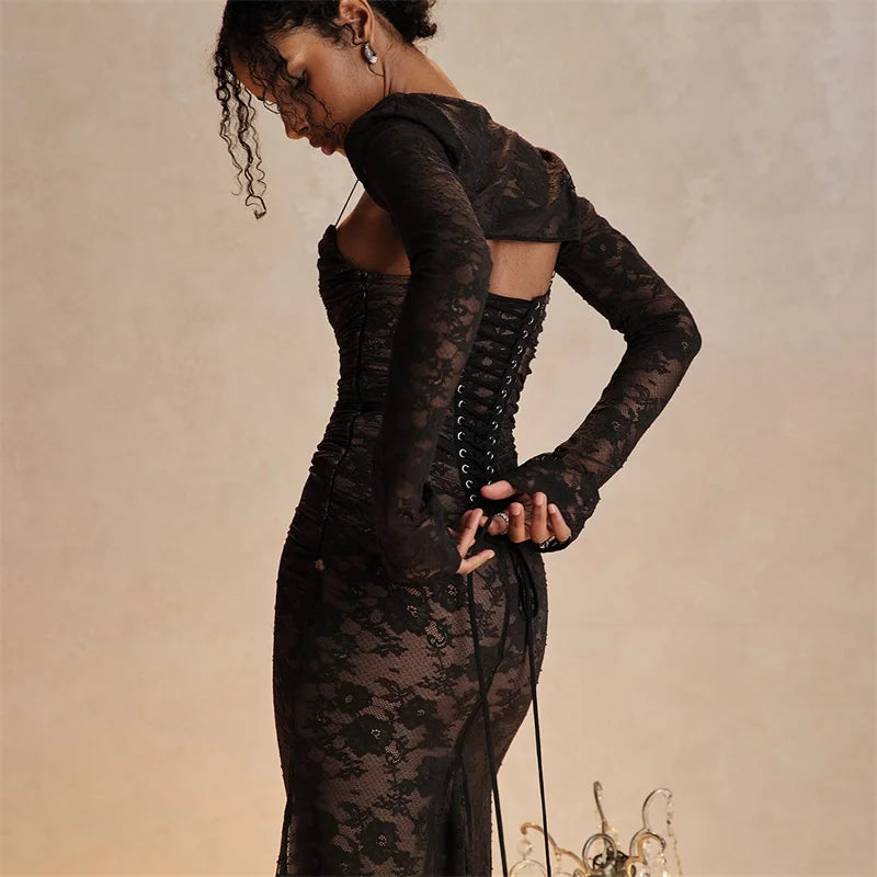 فستان ماكسي أنيق عتيق من الدانتيل بأكمام طويلة