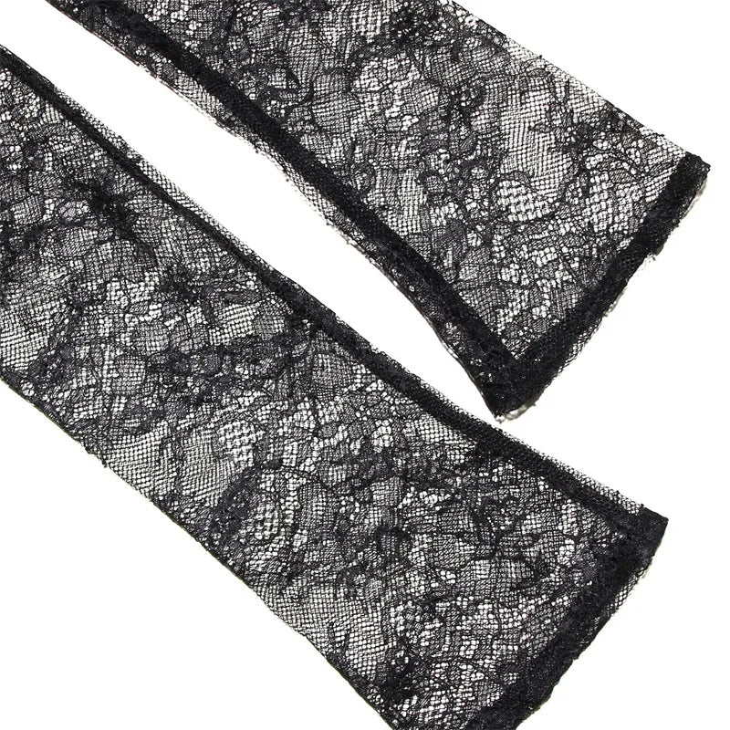 فستان ماكسي أنيق عتيق من الدانتيل بأكمام طويلة