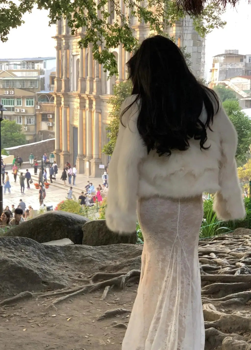 فستان ماكسي أنيق عتيق من الدانتيل بأكمام طويلة