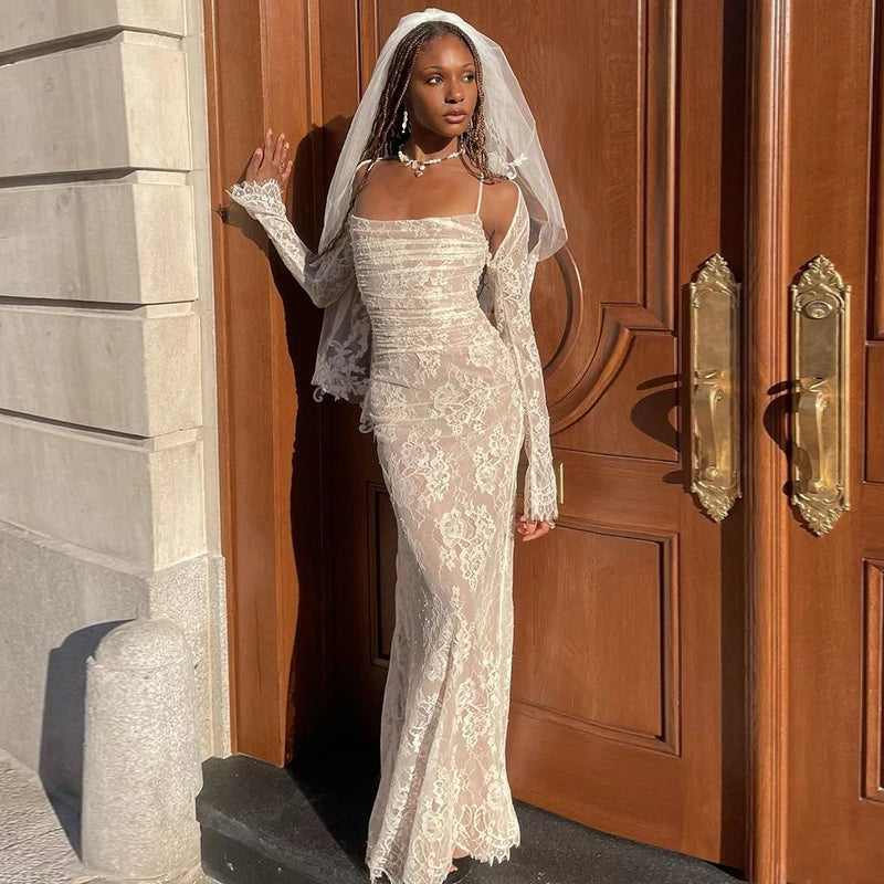 فستان ماكسي أنيق عتيق من الدانتيل بأكمام طويلة